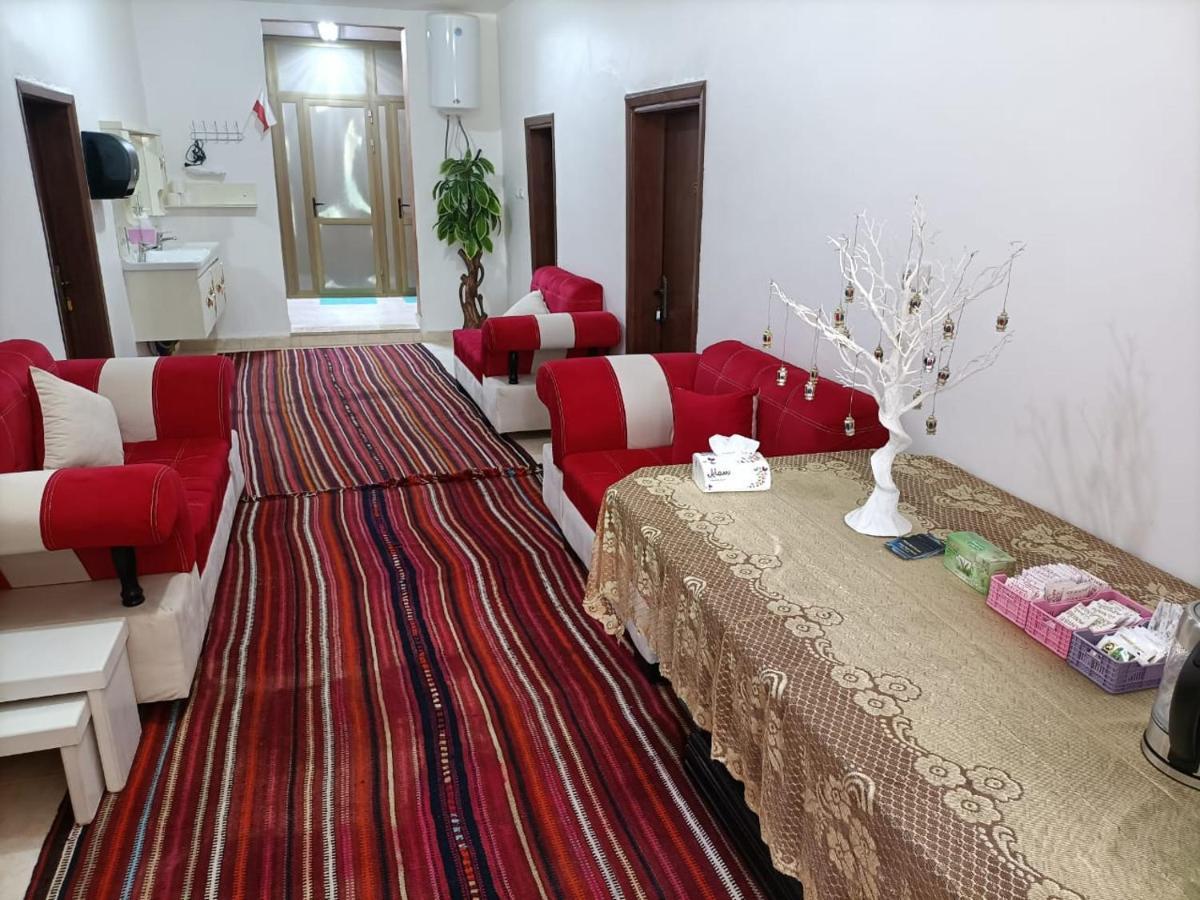 Happy Night Hostel Wadi Musa Buitenkant foto
