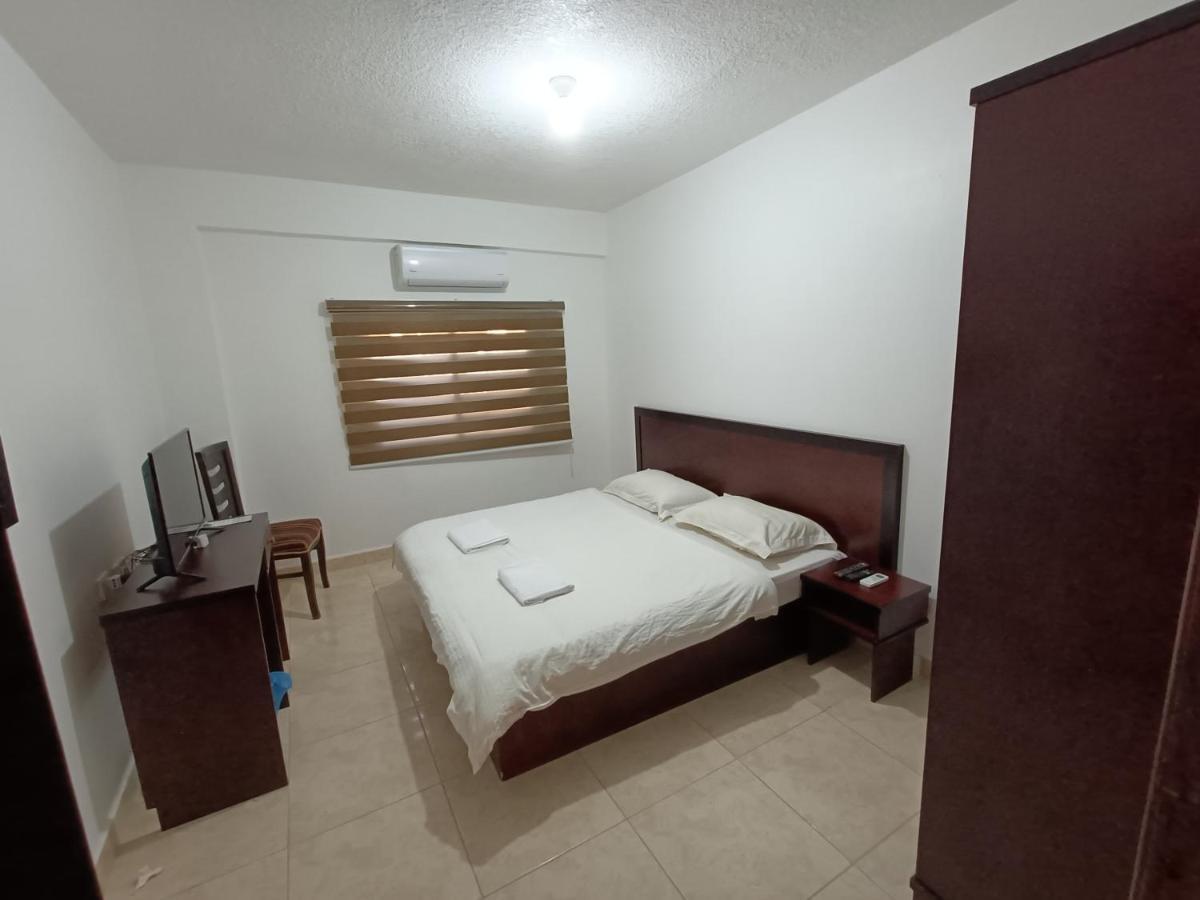 Happy Night Hostel Wadi Musa Buitenkant foto