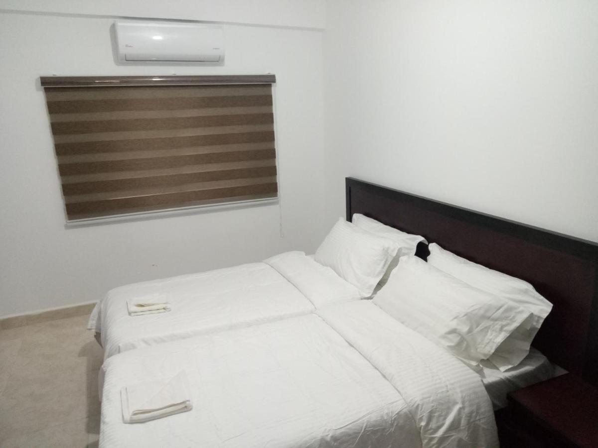 Happy Night Hostel Wadi Musa Buitenkant foto